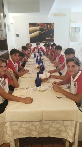 I ragazzi a pranzo al ristorante del centro