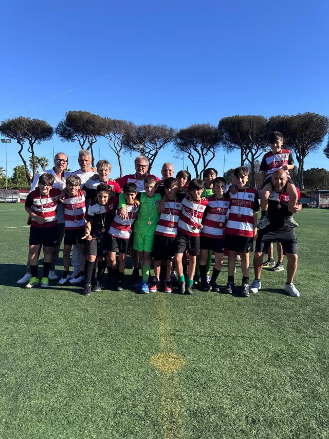 Foto di squadra alla presentazione